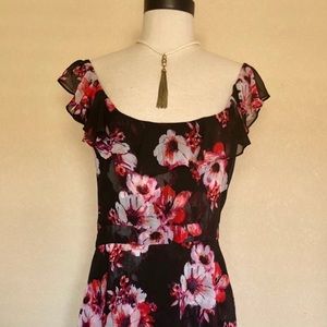 WHITE HOUSE BLACK MARKET FLORAL DRESS